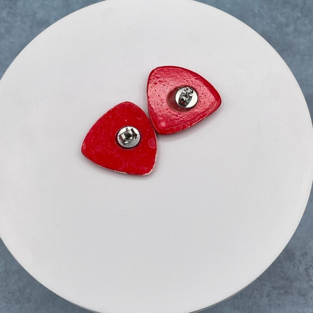 Vintage Bold Red Triangle Geometric Bright Resin Cabochon Post Back Stud Retro - Picture 4 of 10